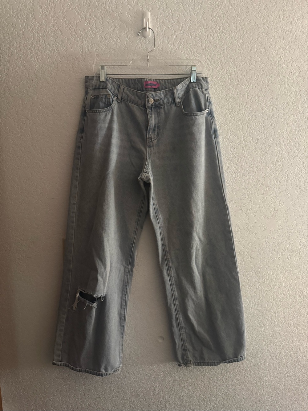 Edikted Light wash Wide-Leg Jeans with Knee Distress